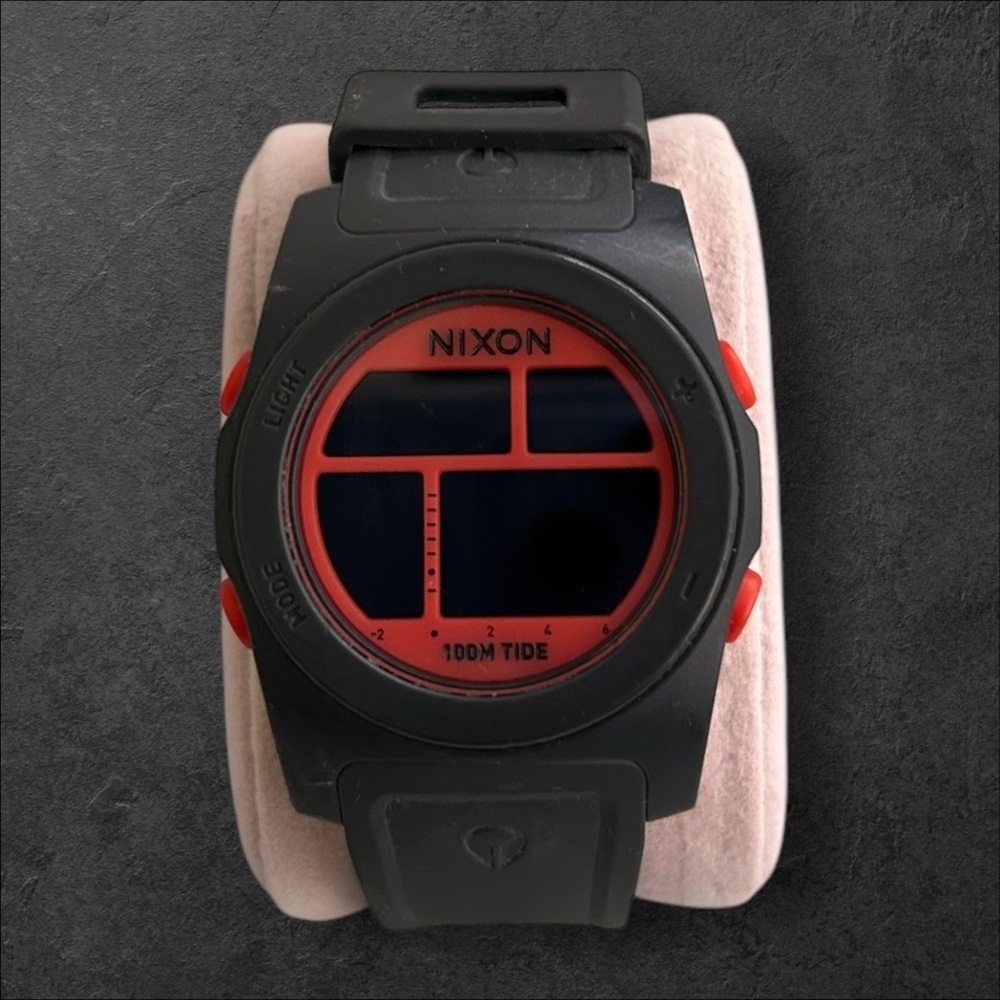 Nixon 100M Tide Digital Surf Watch — Gray/Orange